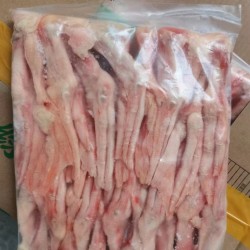 鸭掌L 春江呱呱鸭  27000 元/吨    数量： 2 吨  仓库：河南郑州市   产地：中国